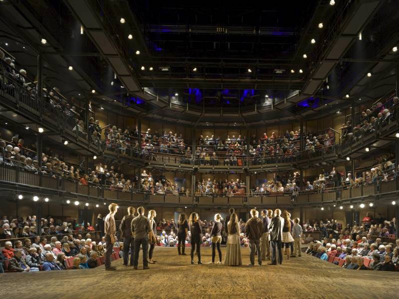 Royal Shakespeare Company. La pequeña ciudad inglesa de Stratford upon Avon que vio nacer a William Shakespeare en 1564 reabre, tras una profunda transformación, un complejo teatral dedicado al dramaturgo autor obras tan universales como Macbeth o Romeo y Julieta. EFE/Peter Cook