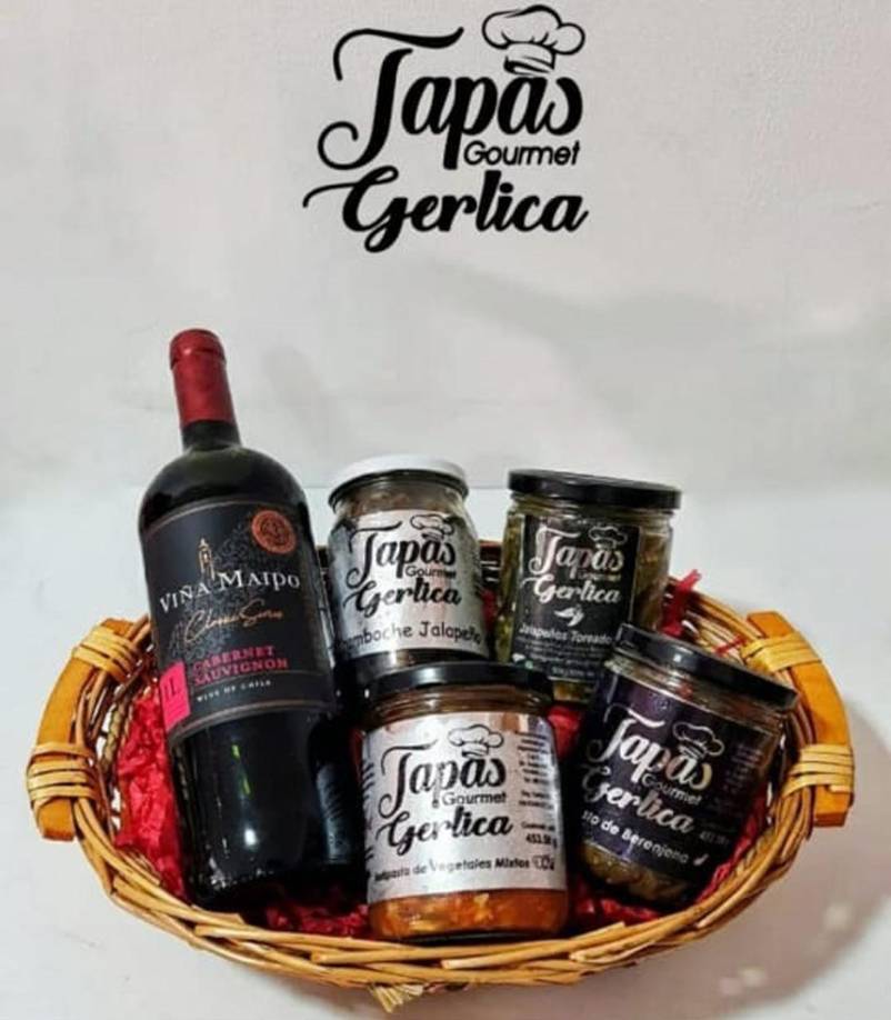 Otro de los detalles que surgió este viernes, es que el ahora fallecido participó en el Bazar del Sábado, antes de la pandemia.