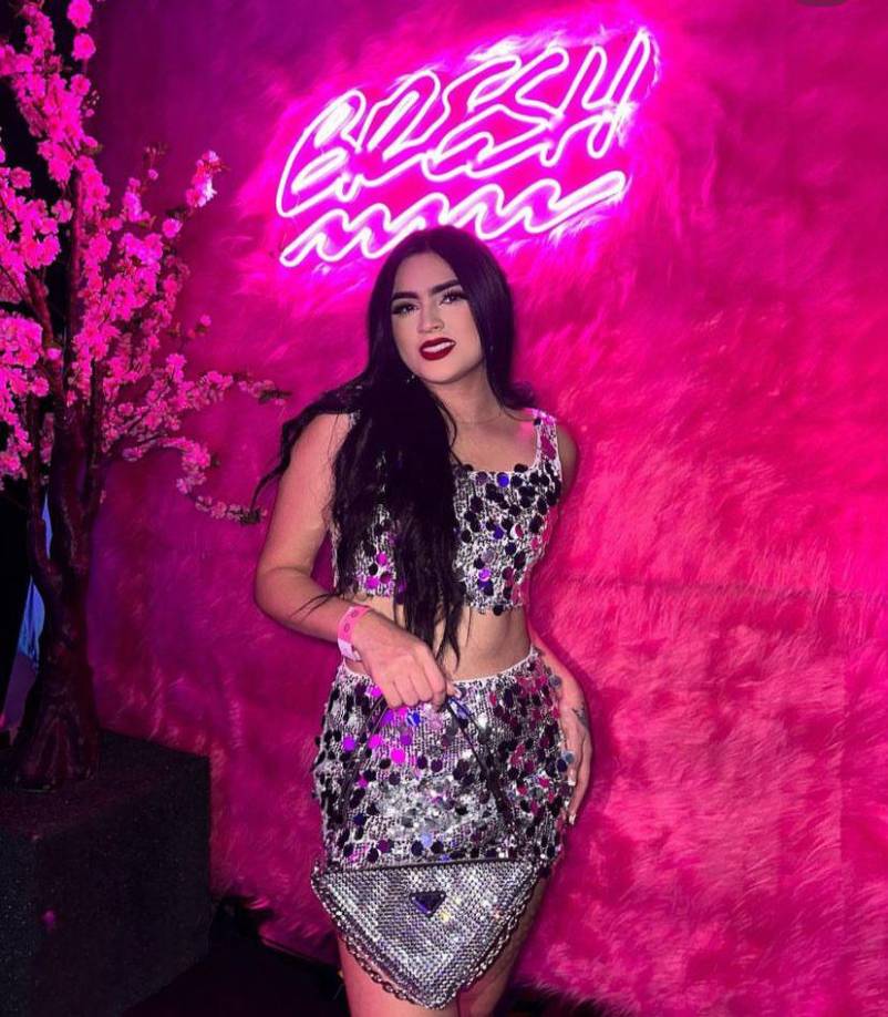 Roxy reveló que se puso de rodillas ante Dios para pedirle quedar en uno de los 3 primeros lugares, lo que no se esperaba era ganar el primer lugar. 