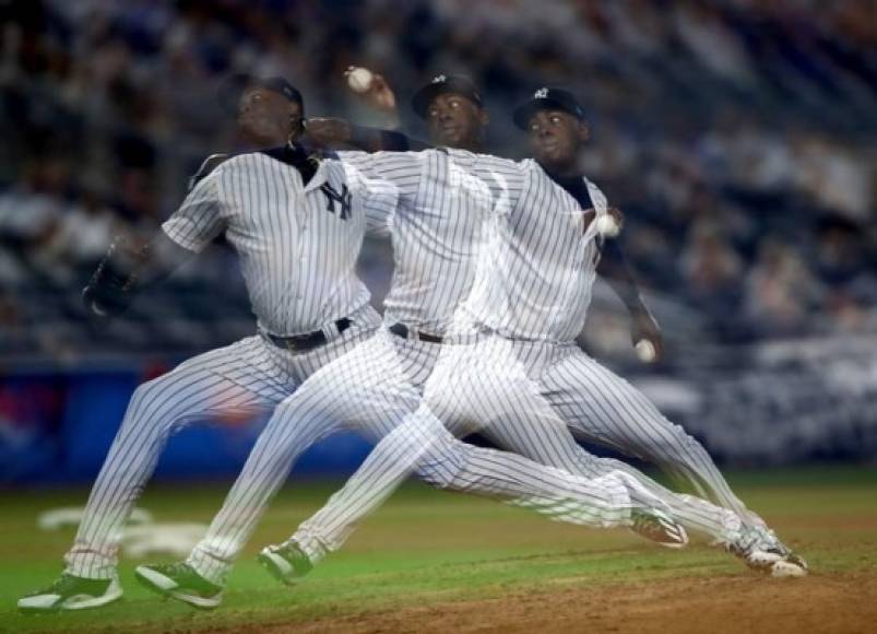 BÉISBOL. Lanzamiento cubano. Aroldis Chapman, de los Yankees de Nueva York, realiza su lanzamiento en la novena entrada contra los Mets, y la cámara le dio un gran seguimiento.