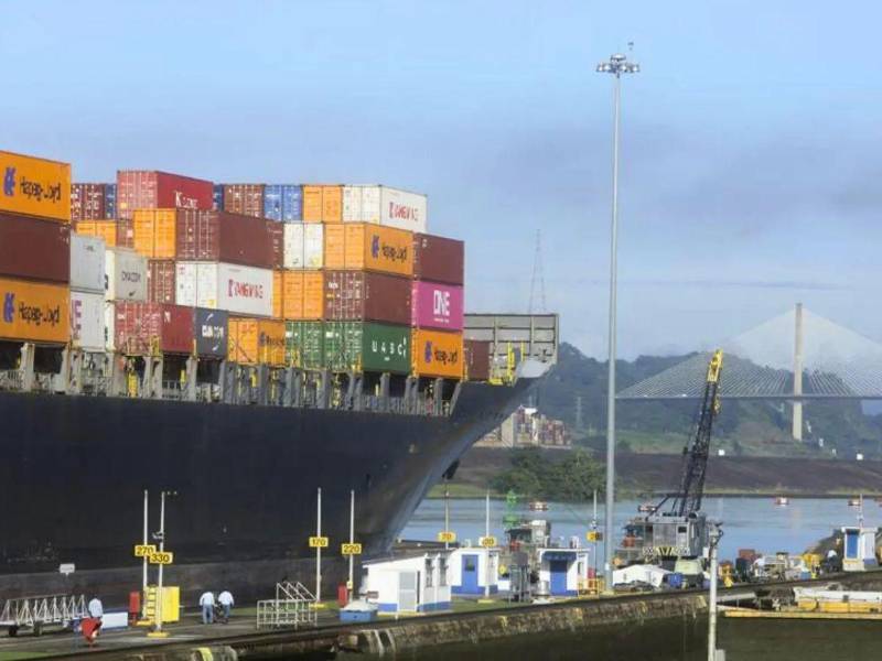 La administración Trump está trabajando para elevar el arancel global al 15% en una orden aparte que Trump deberá firmar y para la que no hay fecha, según indicó la NBC.