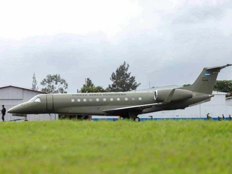 Fotografía del avión presidencial adquirido en 2014 por 14.7 millones de dólares y vendido en 2026 por 5.1 millones de dólares.