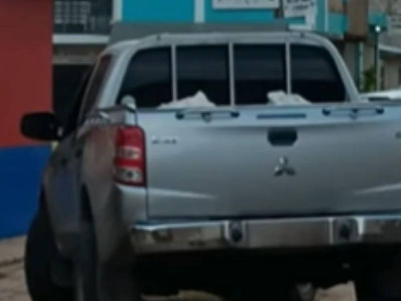 Los cuerpos de los víctimas fueron trasladados a la morgue de Tegucigalpa mientras se realizan investigaciones para esclarecer el doble crimen.