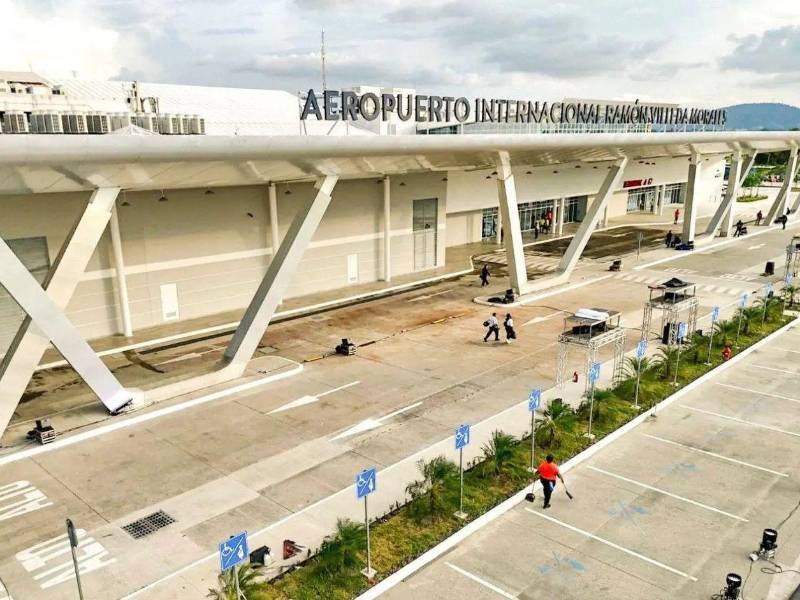 Foto aérea del Aeropuerto Ramón Villeda Morales de San Pedro Sula.
