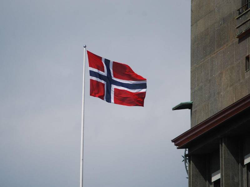 Durante la vigencia del permiso, los beneficiarios pueden aceptar empleos temporales en distintos sectores de la economía noruega.