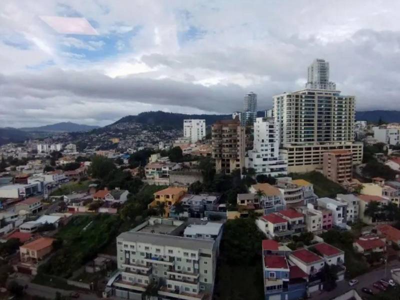 El organismo empresarial hondureño destaca mejoras económicas, aunque advierte sobre retos fiscales y financieros.