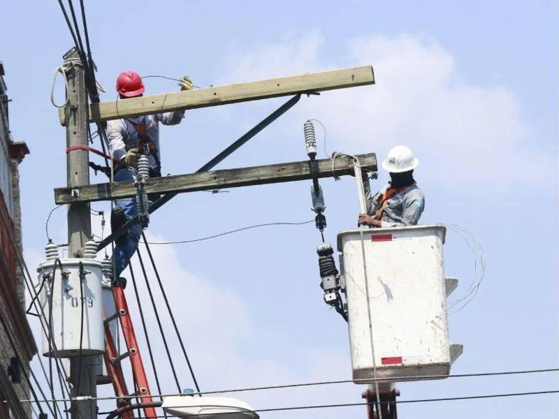 Imagen de referencia de trabajos de energía eléctrica en Honduras.