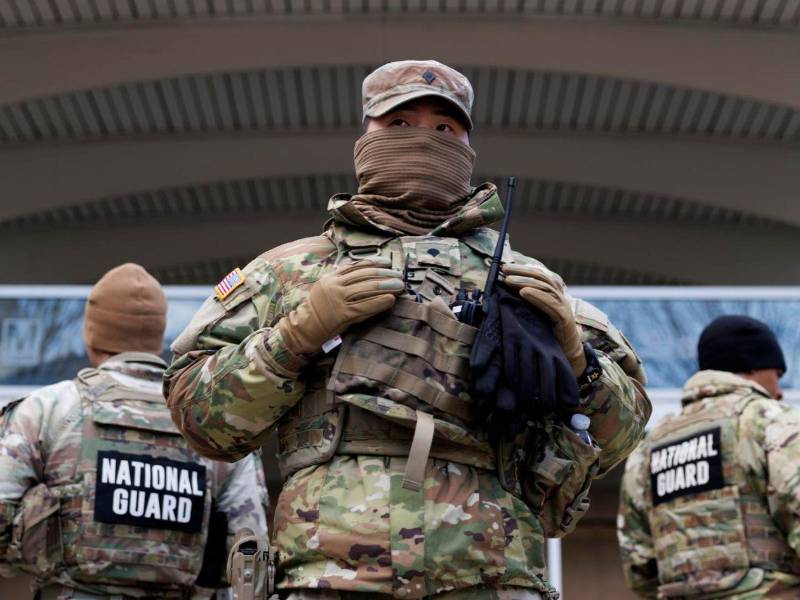 Trump se arrogó la decisión de enviar a los agentes a los aeropuertos y aseguró que fue él quien se lo propuso al responsable federal.