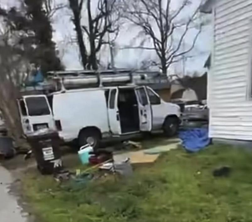 ¿Recuerdan a la mujer que llamó a ICE para no pagarle a migrantes? El karma ya se las cobró