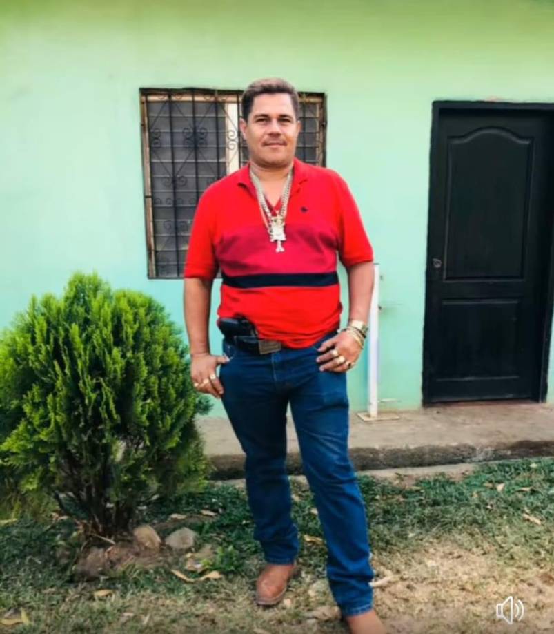 Hasta el momento se desconocen las causas que originaron el doble crimen, agentes de la Policía investigan el hecho.