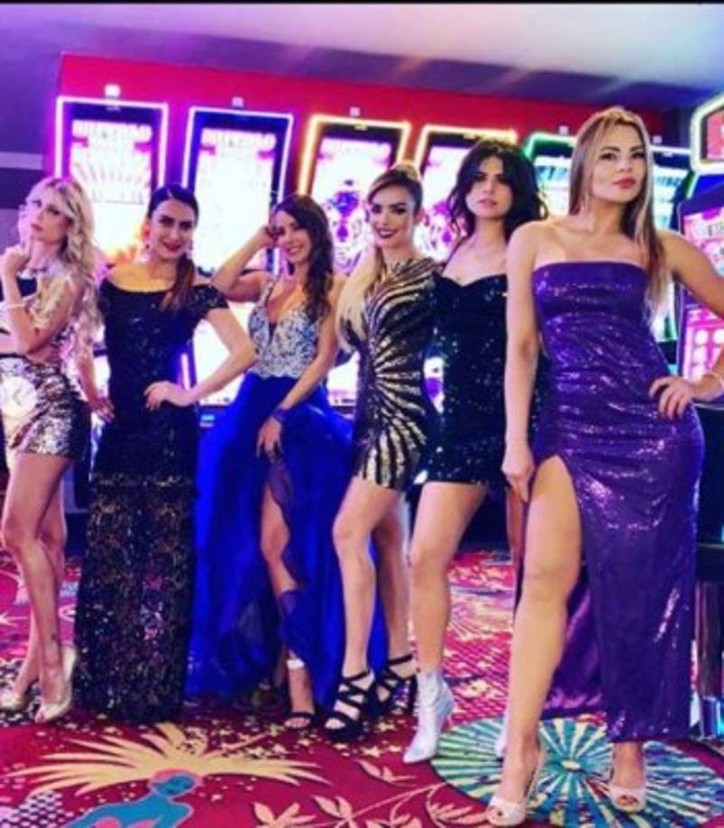 Estefanía interpreta a Vanessa en la serie protagonizada por la actriz Carmen Villalobos.