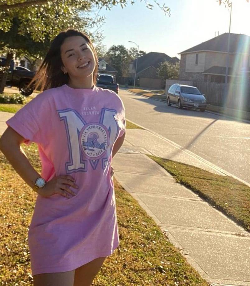 Daniella Zavala es la pareja sentimental del talentoso centrocampista hondureño Kervin Arriaga. 