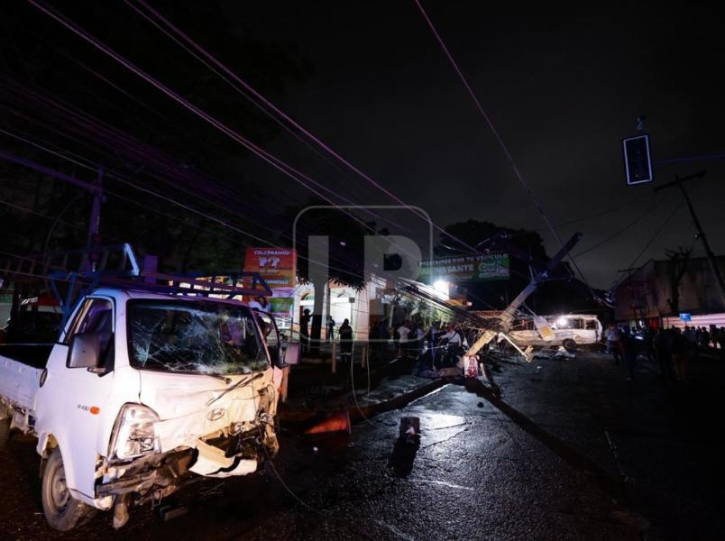 Karla volvía de comprarle tenis a su hijo; murió en accidente de rapidito en Guamilito