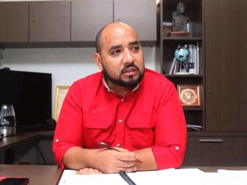 Daniel Sponda, exsecretario de Educación.