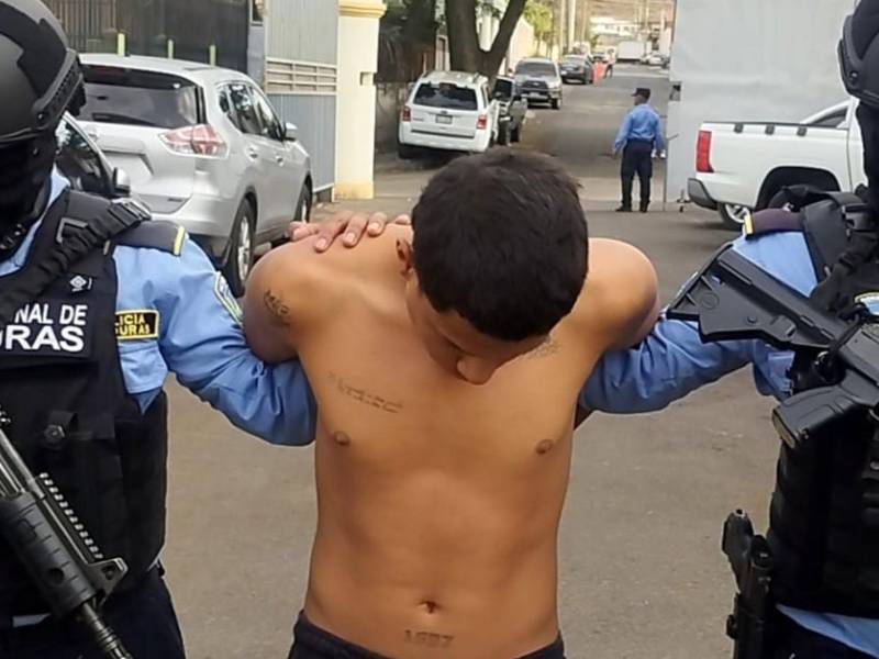Las autoridades señalaron que continuarán los operativos en la colonia Villa Nueva y otros sectores de Tegucigalpa para capturar a miembros de estructuras criminales que atemorizan a la población.