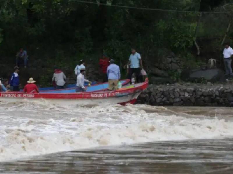 Según el Centro Nacional de Huracanes de Estados Unidos (NHC) y el Centro Nacional de Estudios Atmosféricos, Oceanográficos y Sísmicos (Cenaos), la tormenta tropical Cristina se degradó a depresión tropical.