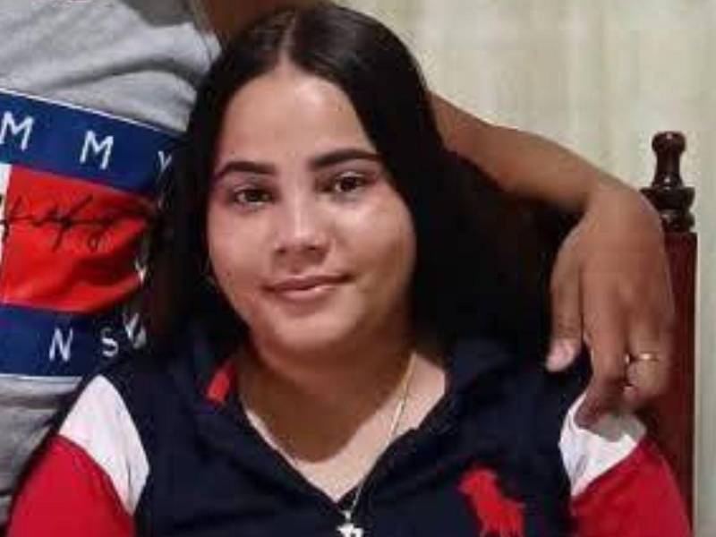 Policía y Medicina Forense trabajan para esclarecer la muerte de la jovencita Heydi Durán.