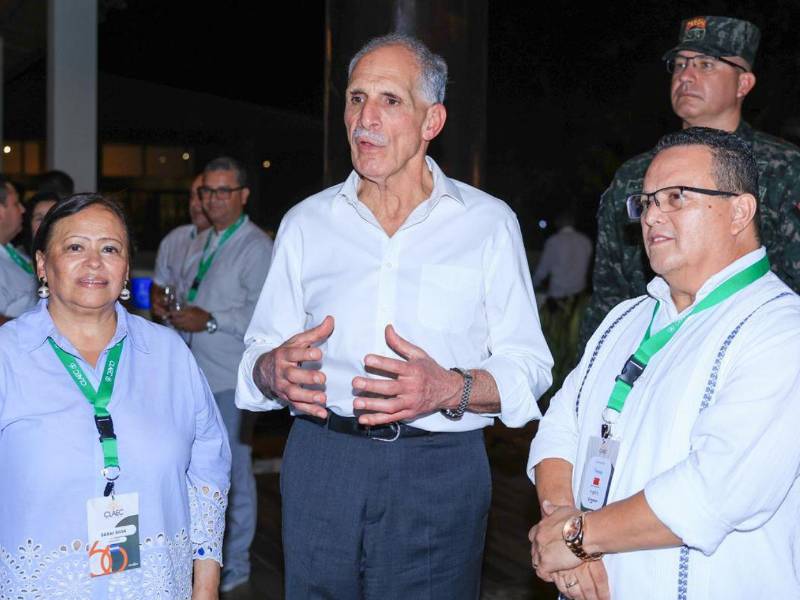 El presidente Nasry Asfura participa en la Convención de la Comisión Latinoamericana de Empresarios de Combustibles, que se desarrolla en Tela.