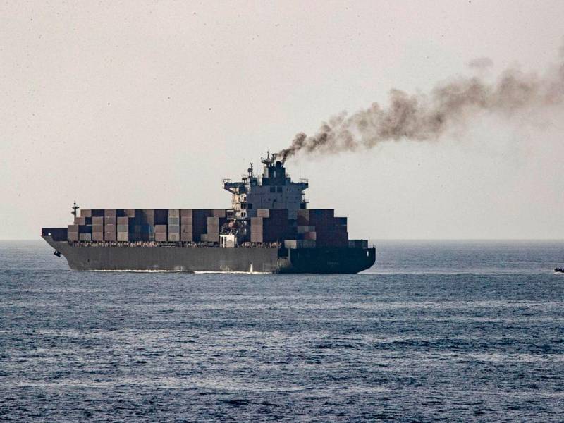 Irán reaccionó al alto el fuego de Trump diciendo que no tiene sentido, ya que Estados Unidos no está en capacidad de imponer condiciones.