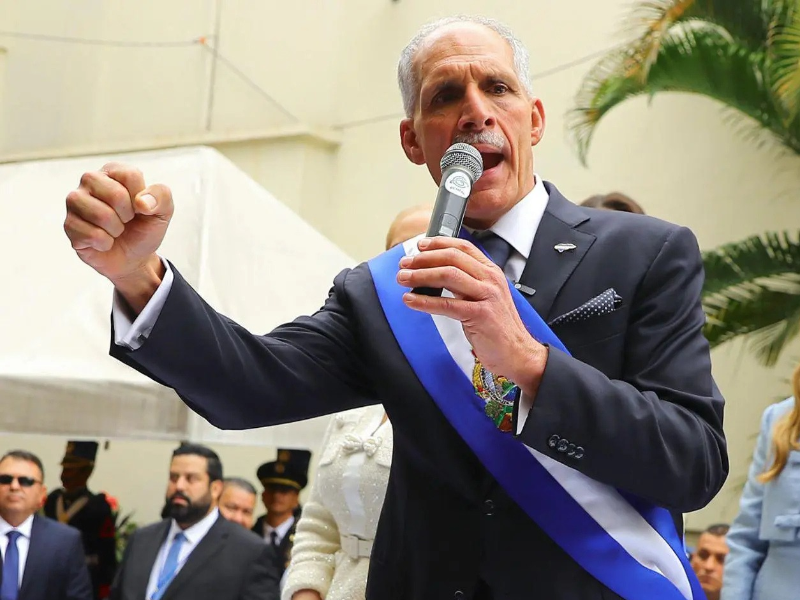 Nasry Asfura, presidente de la República