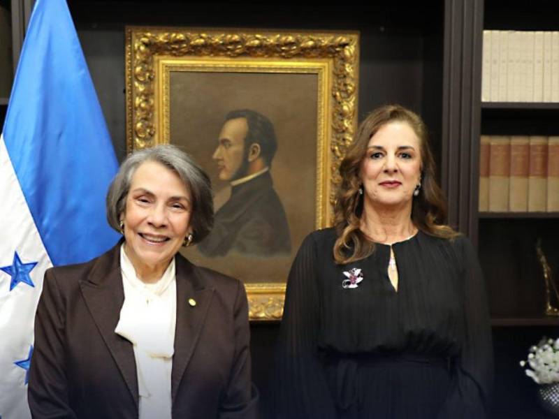 Verónica Bahaia Daboud agradeció al presidente Nasry Asfura y a la canciller Mireya Agüero por la confianza depositada para representar con honor al país.