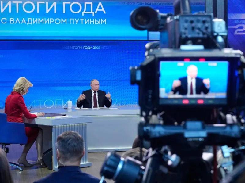 Fotografía de la participacion de Vladímir Putin en un medio de Rusia.