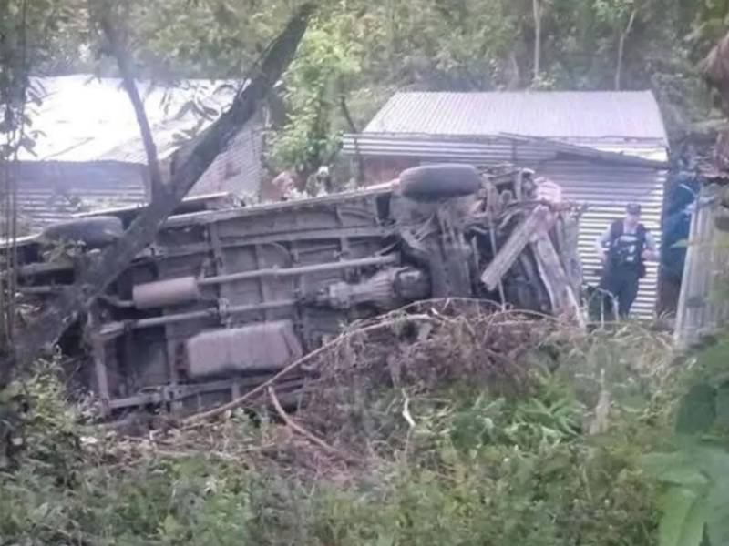 Imagen de redes sociales. El bus accidentado es de la ruta Vida Nueva.