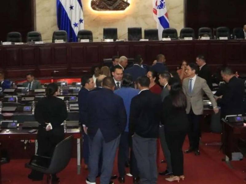 Tomás Zambrano expresó que siguen esperando la propuesta del Partido Liberal, la cuál podría ser presentada en los próximos días.