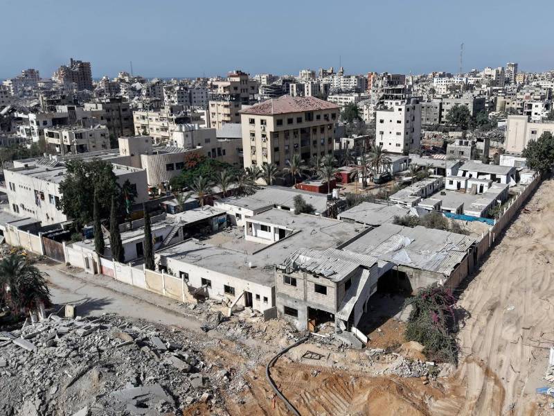 Vista general de la ciudad de Gaza tomada con dron, durante una visita de medios internacionales en compañía del Ejército israelí, este viernes, 3 de octubre. EFE