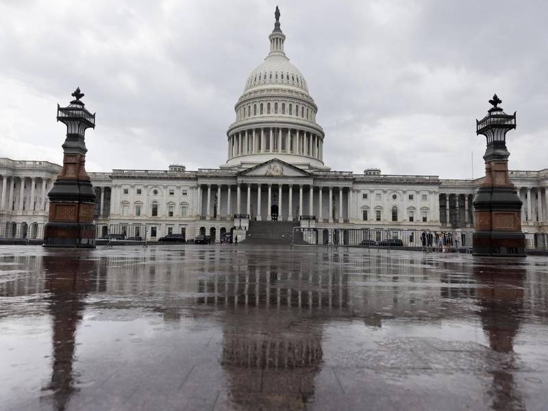 El cierre parcial del <b>gobierno</b> afectaría a servicios federales clave y supondría aumentar la incertidumbre económica.