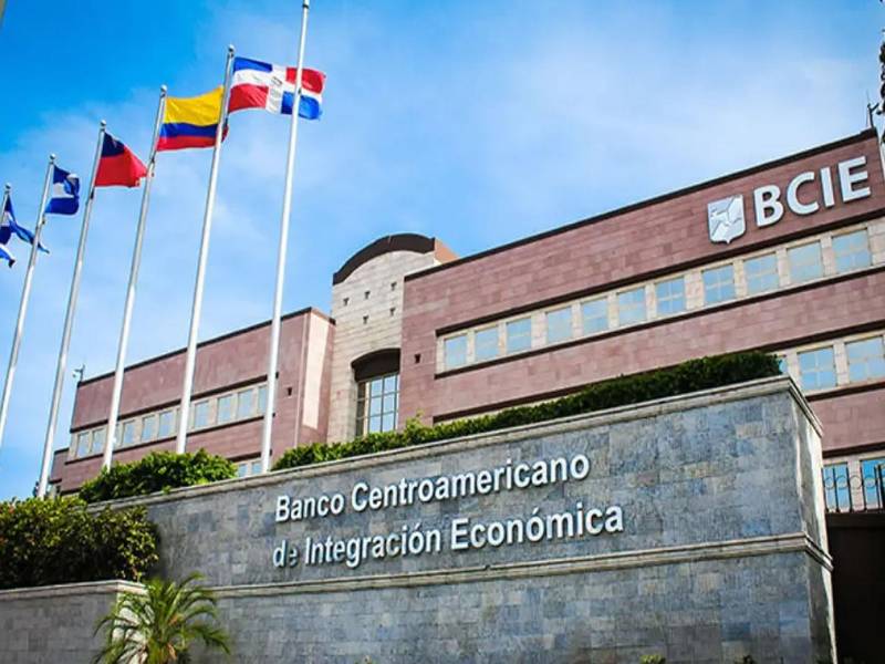 Fachada de las oficinas del Banco Centroamericano de Integración Económica. Imagen de archivo