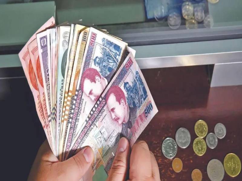 La colocación de <b>deuda interna</b> ha venido en alza en los años recientes. Imagen referencial de archivo.