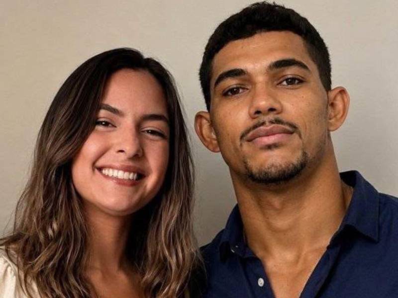 Las autoridades de Florida sostienen que el acusado confrontó a la joven mientras hablaba por teléfono con su madre antes de dispararle.