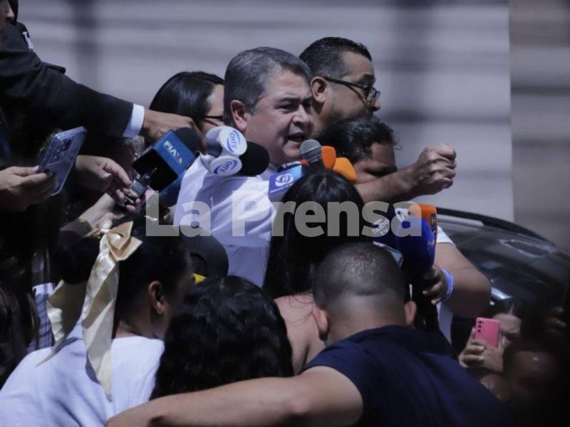 El expresidente Juan Orlando Hernández se defenderá en libertad ante las acusaciones de fraude y lavado de activos por parte del Ministerio Público.
