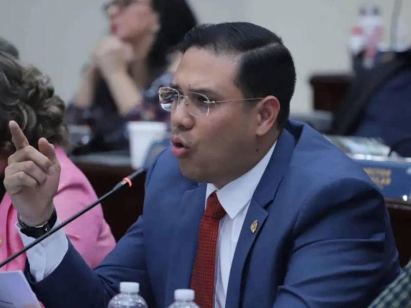 Mauricio Rivera, exdiputado del Partido Liberal, durante una sesión legislativa.
