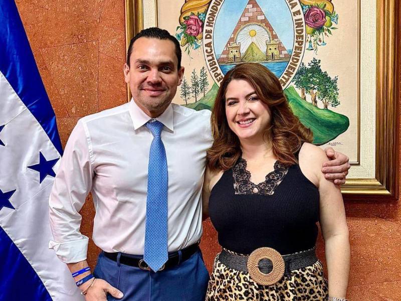 Tomás Zambrano, presidente del Congreso Nacional, recibió este martes a la consejera del Consejo Nacional Electoral (CNE), Cossette López.