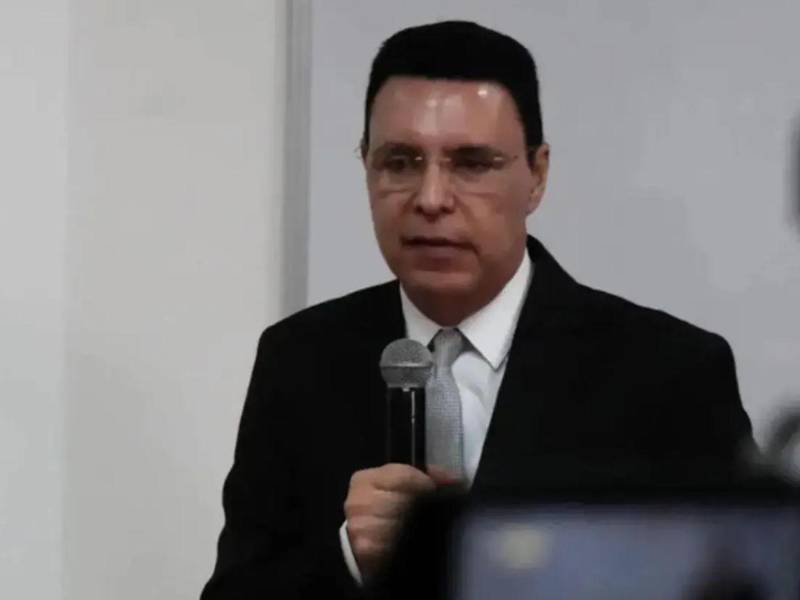 Dagoberto Aspra, titular de la Procuraduría General de la República, denunció que el expresidente Juan Orlando Hernández amenazó a los representantes de la PGR que fueron enviados a la audiencia de declaración de imputado del pasado lunes 3 de agosto en la CSJ.
