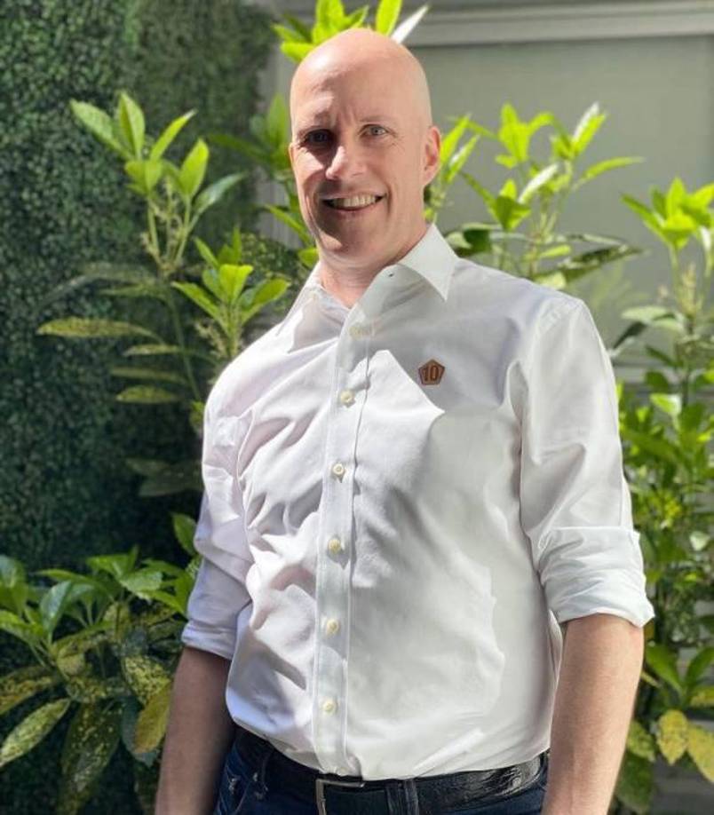 Grant Wahl fue un periodista deportivo estadounidense y analista de fútbol de CBS Sports, escritor principal de Sports Illustrated y corresponsal de Fox Sports, 