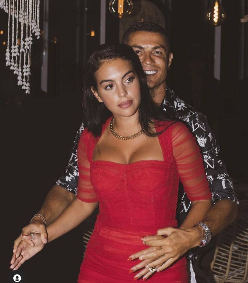 Familiares de Georgina la acusan de no contarle muchas cosas de sus padres a CR7.