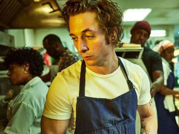El actor Jeremy Allen White protagoniza la serie “The Bear”.