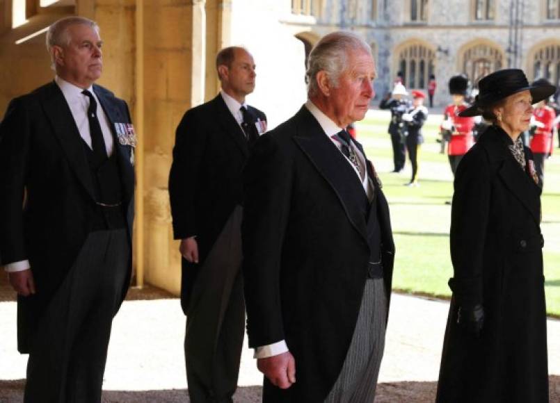 Las explosivas declaraciones del príncipe Harry contra su familia en nuevo documental