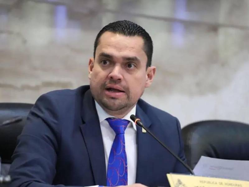 Tomás Zambrano, diputado y jefe de bancada del Partido Nacional.