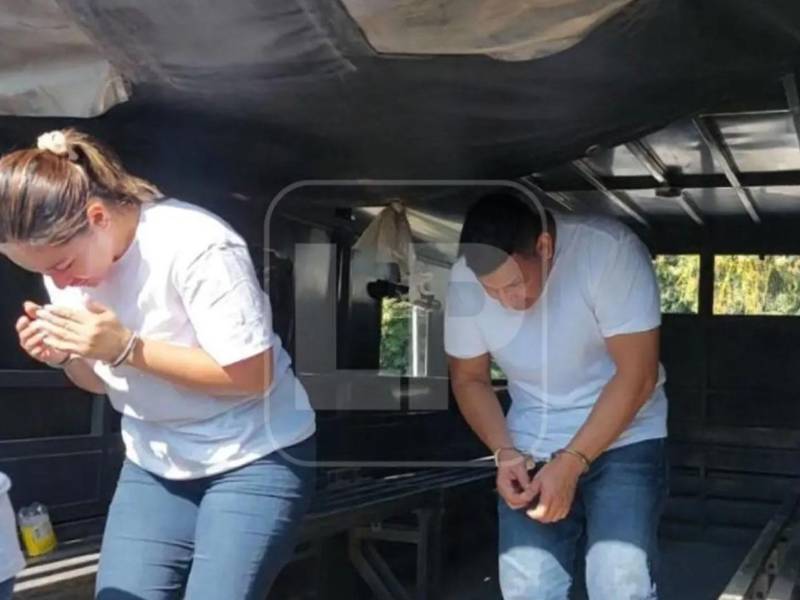 Los imputados Gina Azucena Poveda y Ángel David Alvarado Sierra se presentaron el 17 de febrero ante los juzgados competentes, en el marco de la audiencia inicial por la muerte de sus amigos.