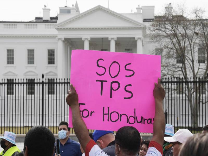 Varias organizaciones que representaron a los beneficiarios del <b>TPS</b> reaccionaron hoy positivamente a la decisión judicial. Imagen de archivo EFE