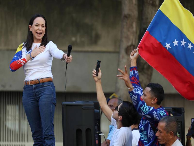 María Corina Machado es la imagen de la resistencia política en el país caribeño y ha copado especialmente la atención internacional tras ser galardonada con el Premio Nobel de la Paz este año. EFE