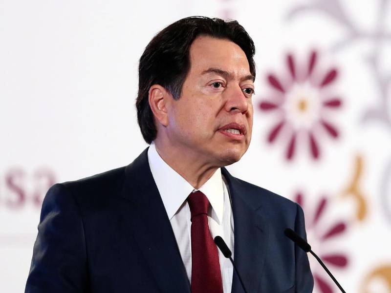 Fotografía de archivo del secretario de Educación Pública (SEP) Mario Delgado hablando durante una conferencia de prensa en Palacio Nacional de la Ciudad de México (México). EFE
