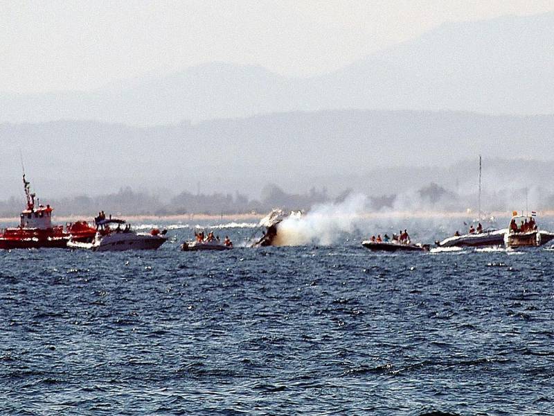 El suceso se produce en medio de una fuerte tensión entre Estados Unidos y Cuba, luego de que Washington impusiera un asedio petrolero a la isla e instara a La Habana a alcanzar un acuerdo. EFE