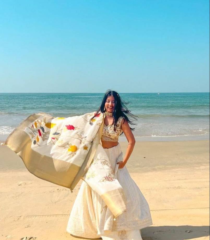 Kamdar murió el martes en un trágico accidente durante un viaje con siete amigos.