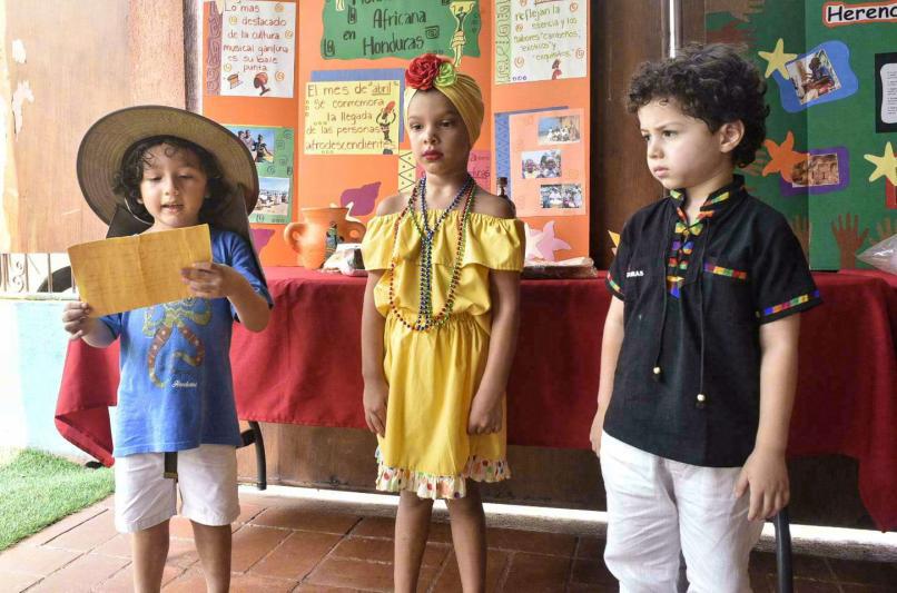 Centro Educativo Bilingüe Miracle celebra Mes de la Herencia Africana en Honduras
