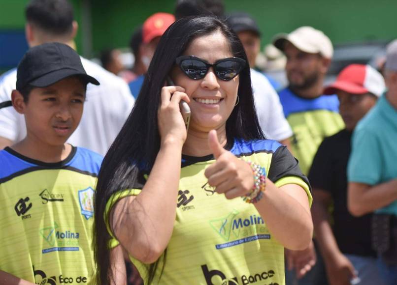 Mujer policía cautiva: Las bellas chicas de la final de ida Olancho-Olimpia